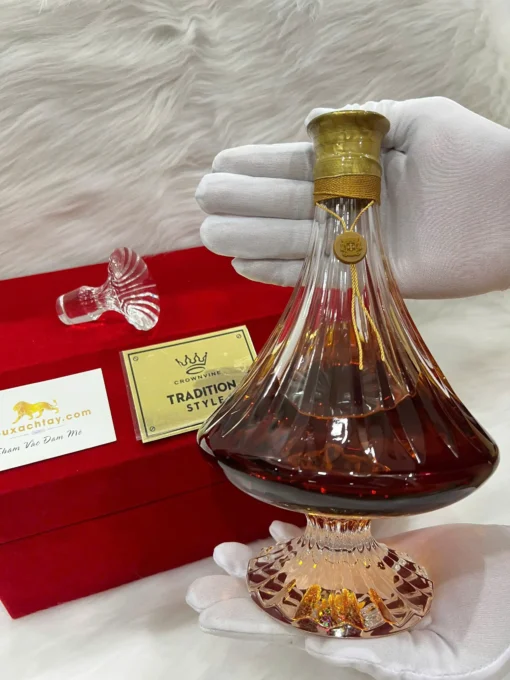 Crownvive Tradition Style Crystal Decanter (1)
