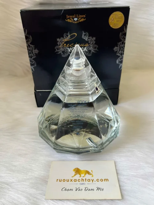 Jewel Lines Precious Vodka 700ml (2)
