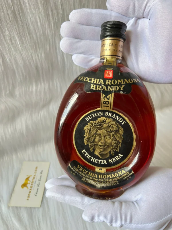Rượu Brandy Vecchia Romagna Etichetta Nera (1)