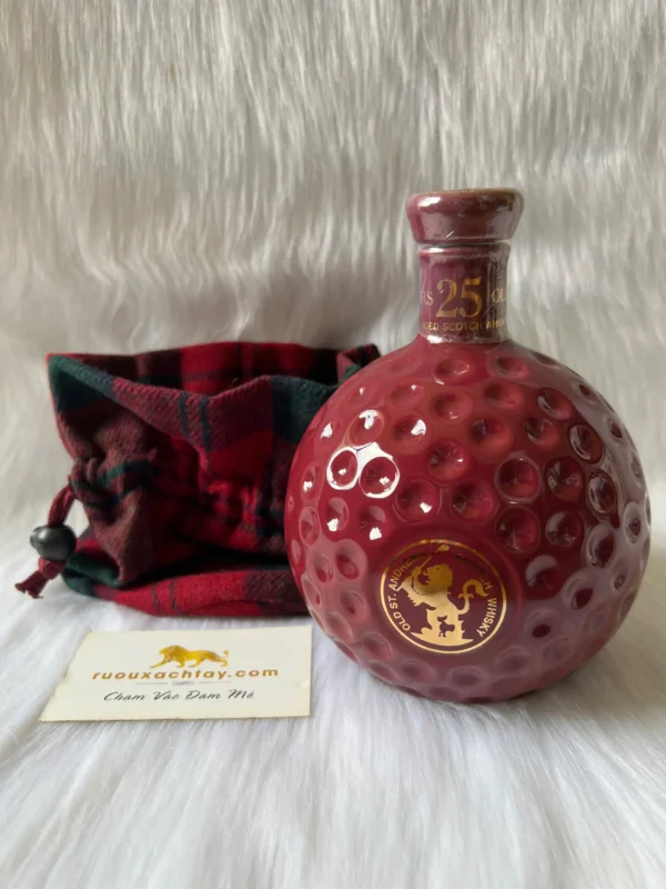 Scotch Whisky Old St Andrews 25 Year Red Golf Ball (3)