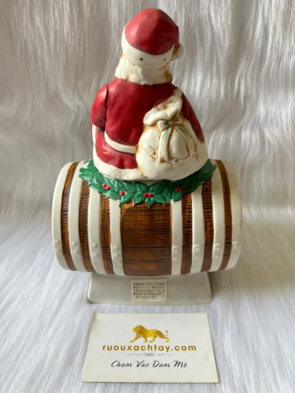 Suntory Brandy XO Deluxe Santa Claus (3)