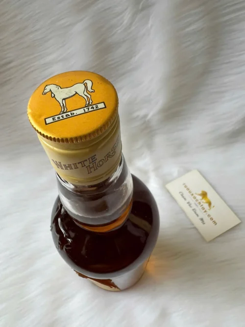 White Horse Fine Old Scotch Whisky 1980 (3)