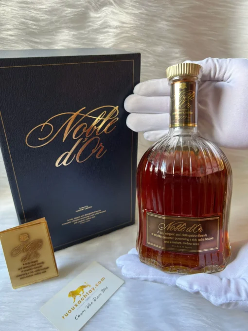 Brandy Suntory Noble Dor (1)