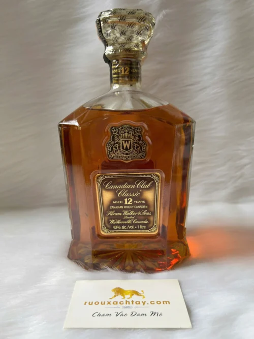 Canadian Club Classic 12YO Blended Canadian Whisky 1977 (3)