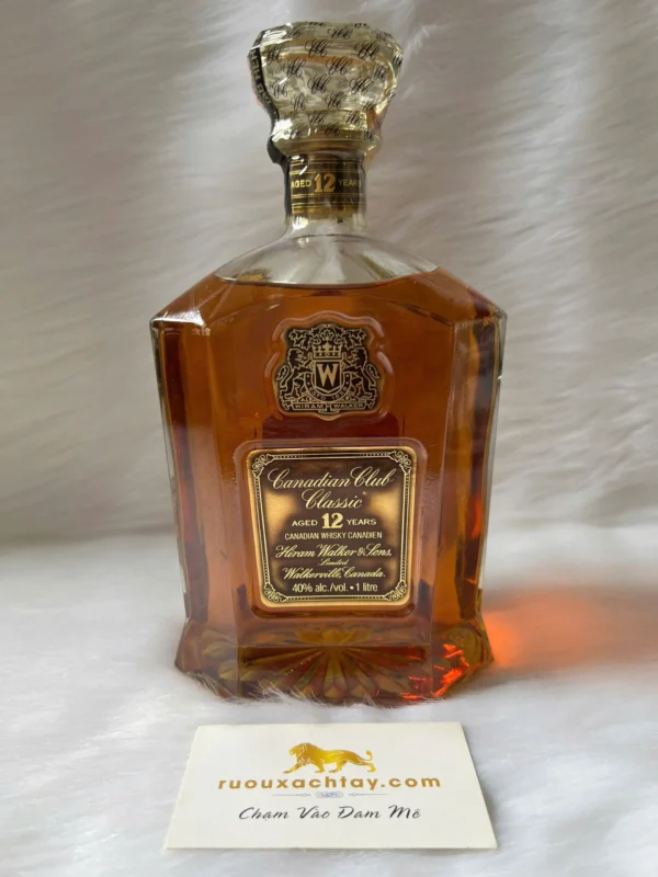 Canadian Club Classic 12YO Blended Canadian Whisky 1977 (3)