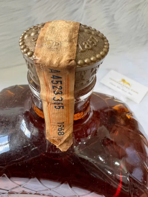 Crown Royal 1968 Canadian Whisky 1140ml (2)