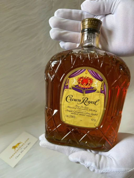 Crown Royal 1979 Canadian Whisky 1140ml (1)