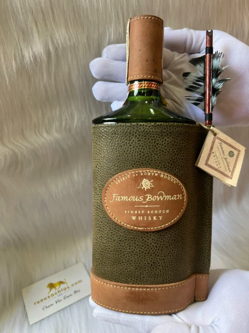 Famous Bowman Finest Scotch Whisky Green Bottle (1)