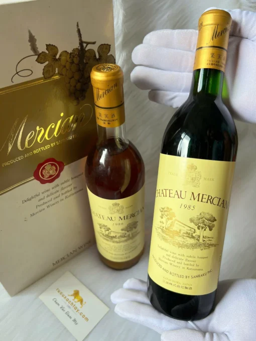 Gift Set Chateau Mercian Red Wine 1985 & Rose Wine 1886 (1)