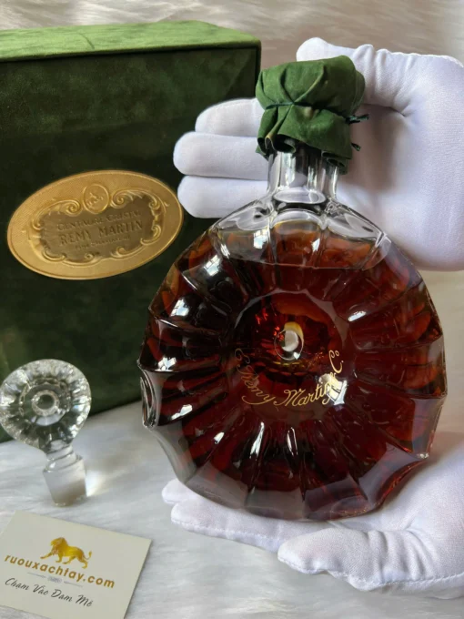 Remy Martin Centaure Cognac Baccarat Crystal 1989 (1)