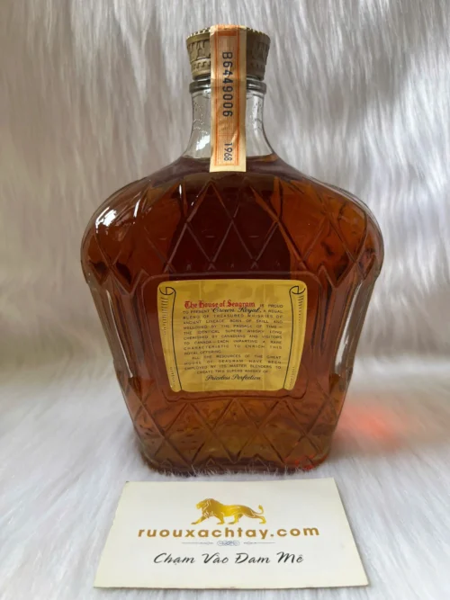 Seagrams Crown Royal Canadian Whisky 1968 (4)