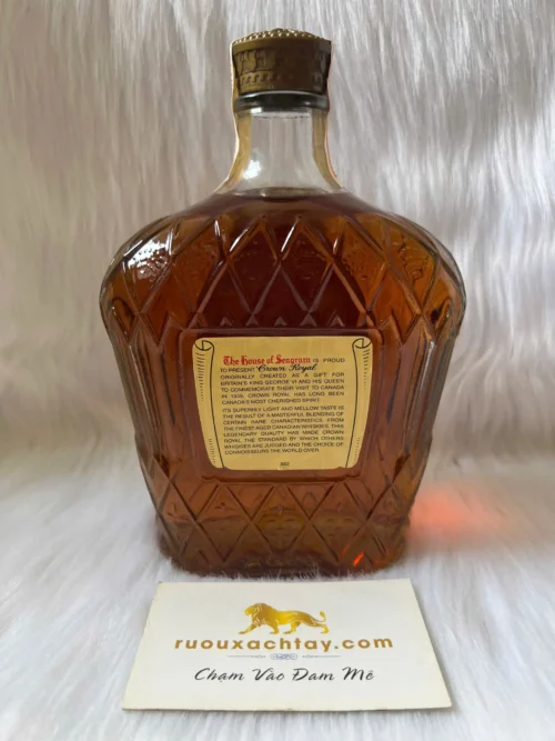 Seagrams Crown Royal Canadian Whisky 1979 (4)