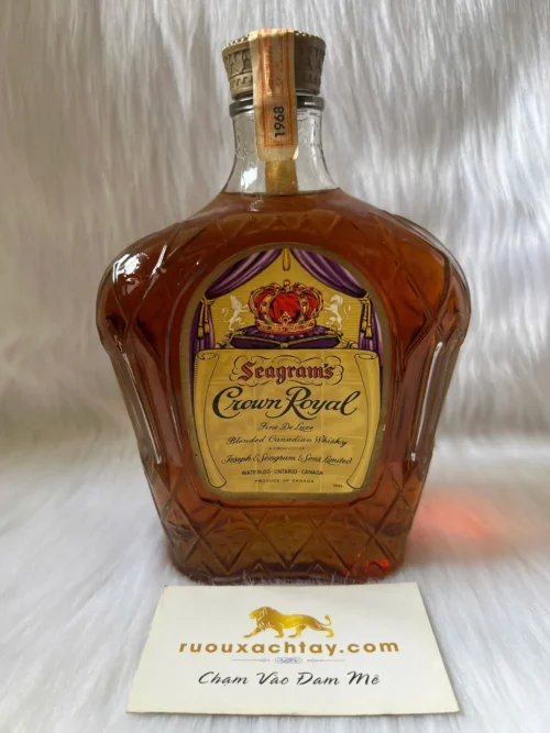 Seagrams Crown Royal Canadian Whisky 1982 (3)