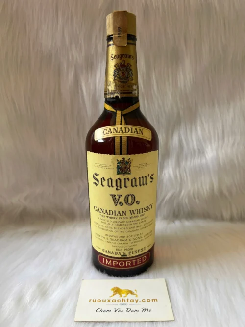 Seagrams VO 1969 Canadian Whisky (2)