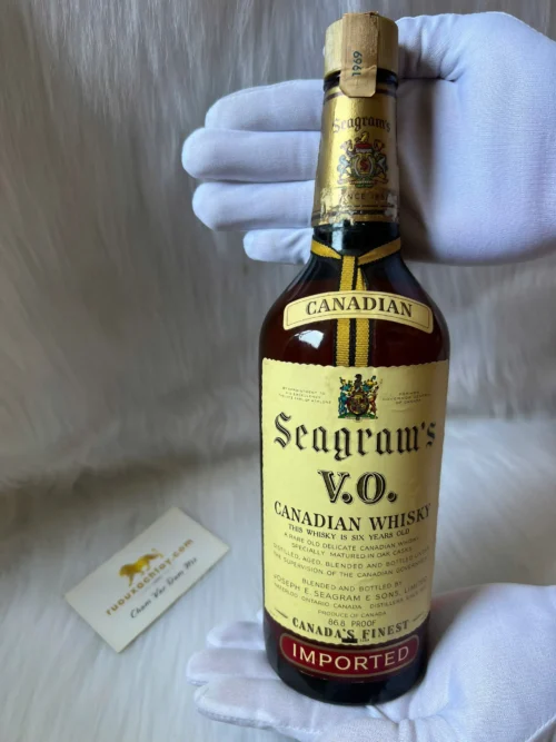 Seagrams VO 1969 Canadian Whisky (4)