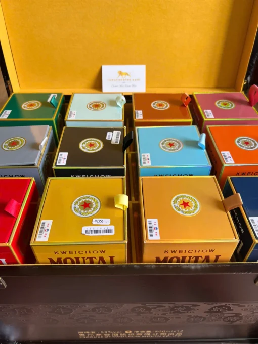 Set 12 chai rượu Mao Đài Quý Châu 12 Con Giáp (1)