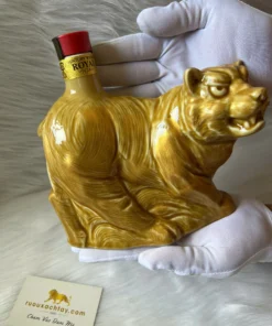 Whisky Suntory Royal Cung Hoàng Đạo Năm Dần 2022 (1)
