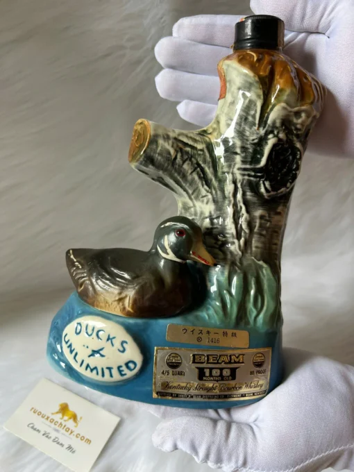1975 Jim Beam Ducks Unlimited Kentucky Straight Bourbon Whiskey (2)