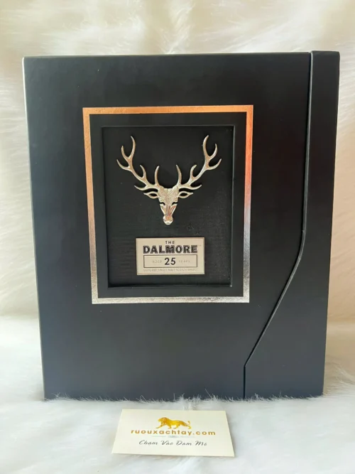 Dalmore 25yo Highland Single Malt Sctotch Whisky (4)
