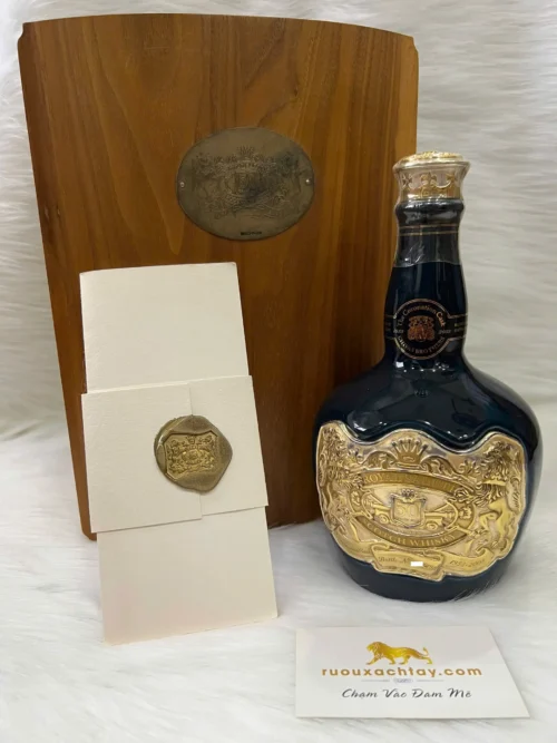 Royal Salute 50 Year Old Coronation Cask Blended Scotch Whisky 9 Royal Salute 50 Year Old Coronation Cask Blended Scotch Whisky (9)