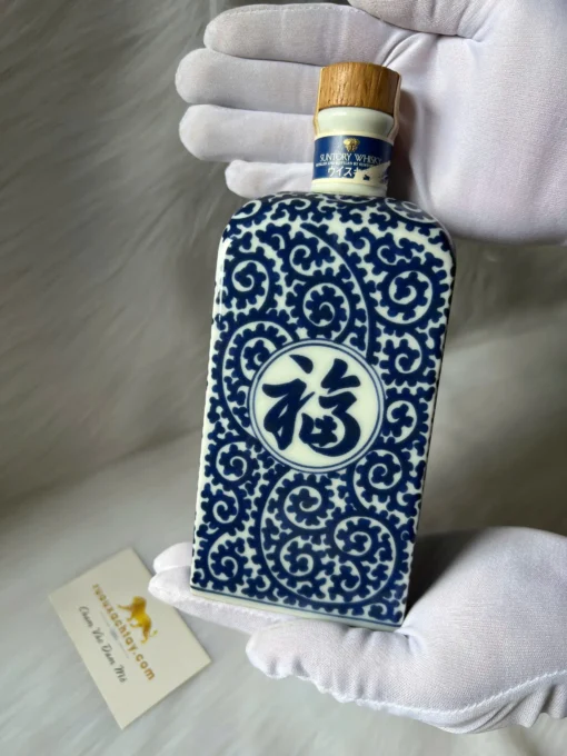 Suntory Pure Malt Whisky Yamazaki Arita-yaki FUKU (1)