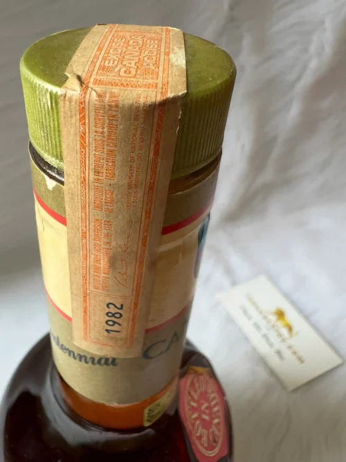 1982 Rieder Canadian 100 Centennial 6YO Blended Canadian Whiskey 5 1982 Rieder Canadian 100 Centennial 6YO Blended Canadian Whiskey (3)