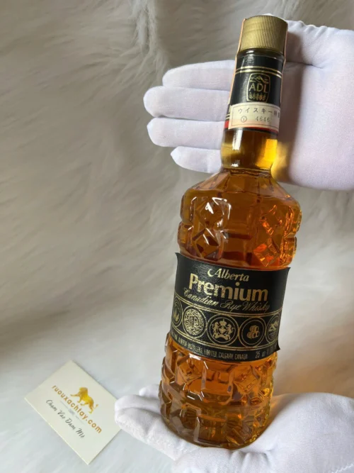 Alberta Premium Special Mild Canadian Rye Whisky (1)
