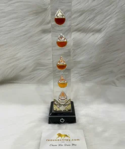 Cột Hiển Thị Tuổi Và Màu Rượu Yamazaki 0 Năm, 12 Năm, 18 Năm, 25 Năm, 50 Năm (1)