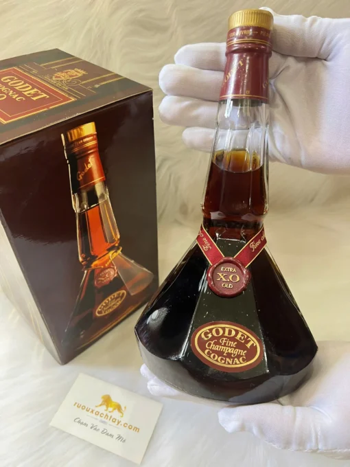 Godet Cognac XO extra old Fine Champagne 1970s (1)