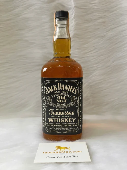 Jack Daniels Old No7 Tennessee Whiskey Vintage 1970s 1000ml (2)