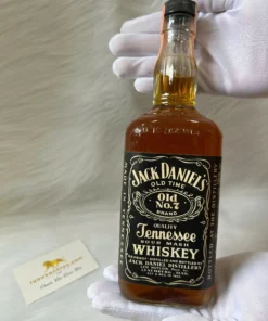 Jack Daniels Old No7 Tennessee Whiskey Vintage 1970s 750ml (1)