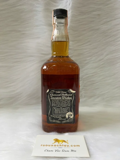Jack Daniels Old No7 Tennessee Whiskey Vintage 1970s 750ml (3)