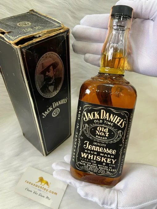 Jack Daniels Old No7 Tennessee Whiskey Vintage 1970s 750ml Fullbox (1)