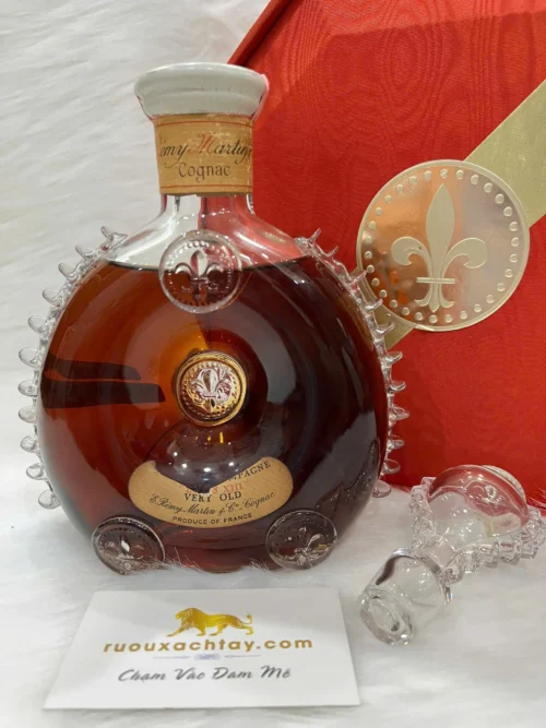 Remy Martin Louis XIII Very Old White Seal 11 Thorn 6 Remy Martin Louis XIII Very Old White Seal 11 Thorn (3)