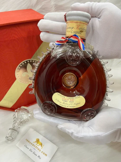 Remy Martin Louis XIII Very Old White Seal 9 Thorn (1)
