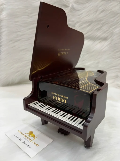Suntory Hibiki Whisky Musical Instrument Piano (1)