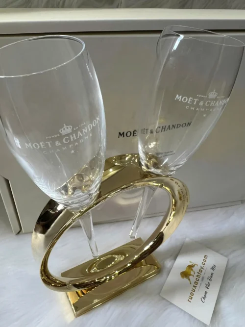 Wedding Ring Champagne Flutes Champagne Moet Chandon 7 Wedding Ring Champagne Flutes Champagne Moet Chandon (3)
