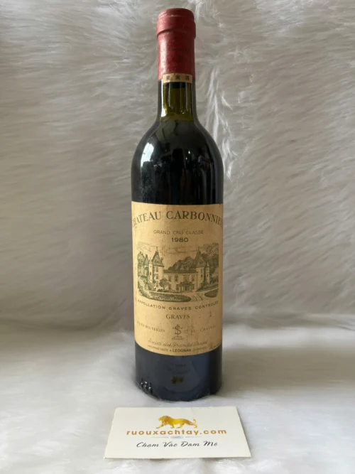1980 Chateau Carbonnieux (2)