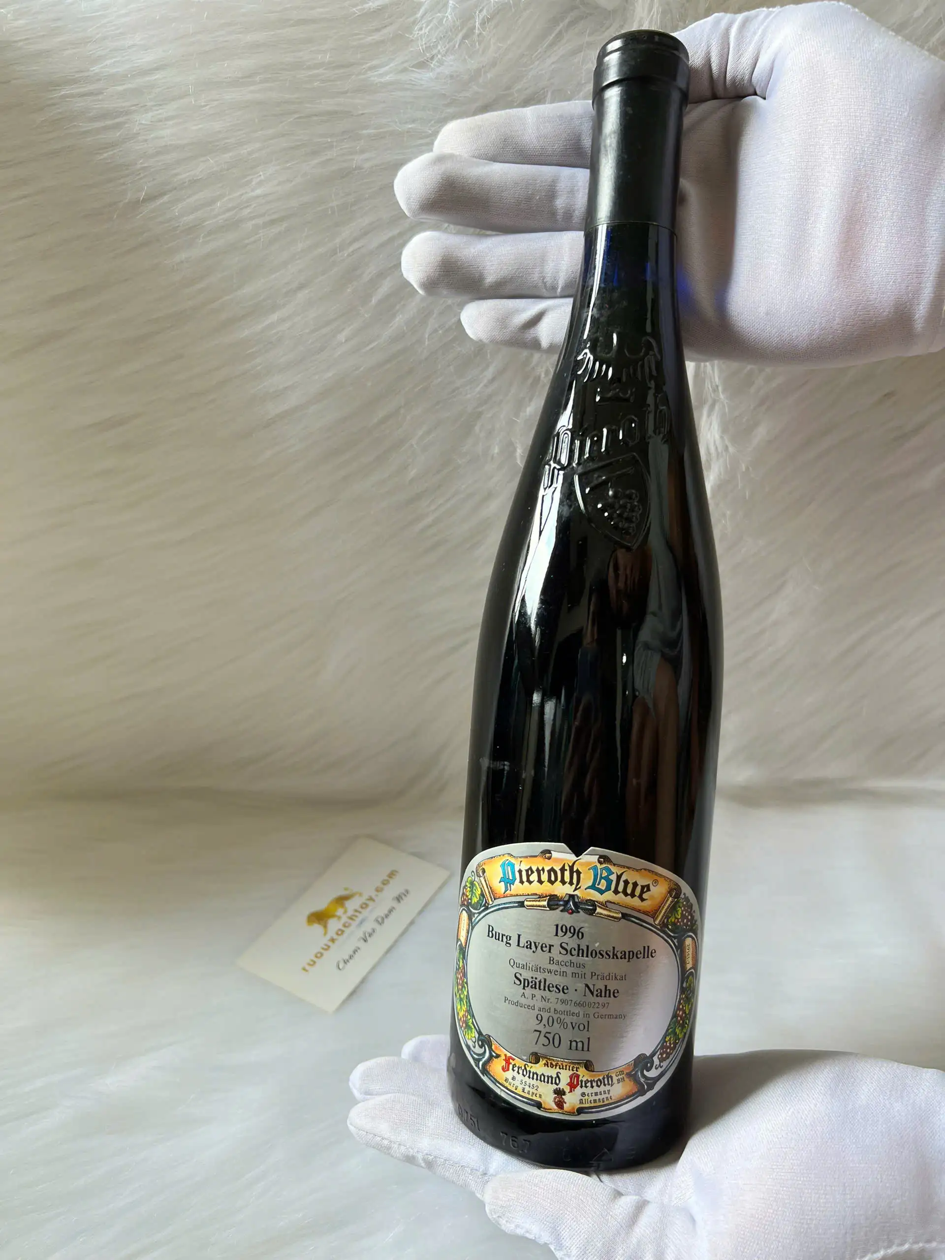 1996 Pieroth Blue Burg Layer Schlosskapelle 1 1996 Pieroth Blue Burg Layer Schlosskapelle (1)