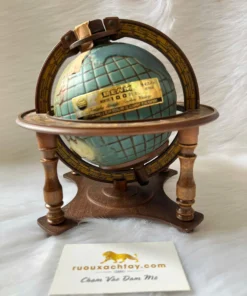 Jim Beam 100 Month Old Globe Decanter (1)