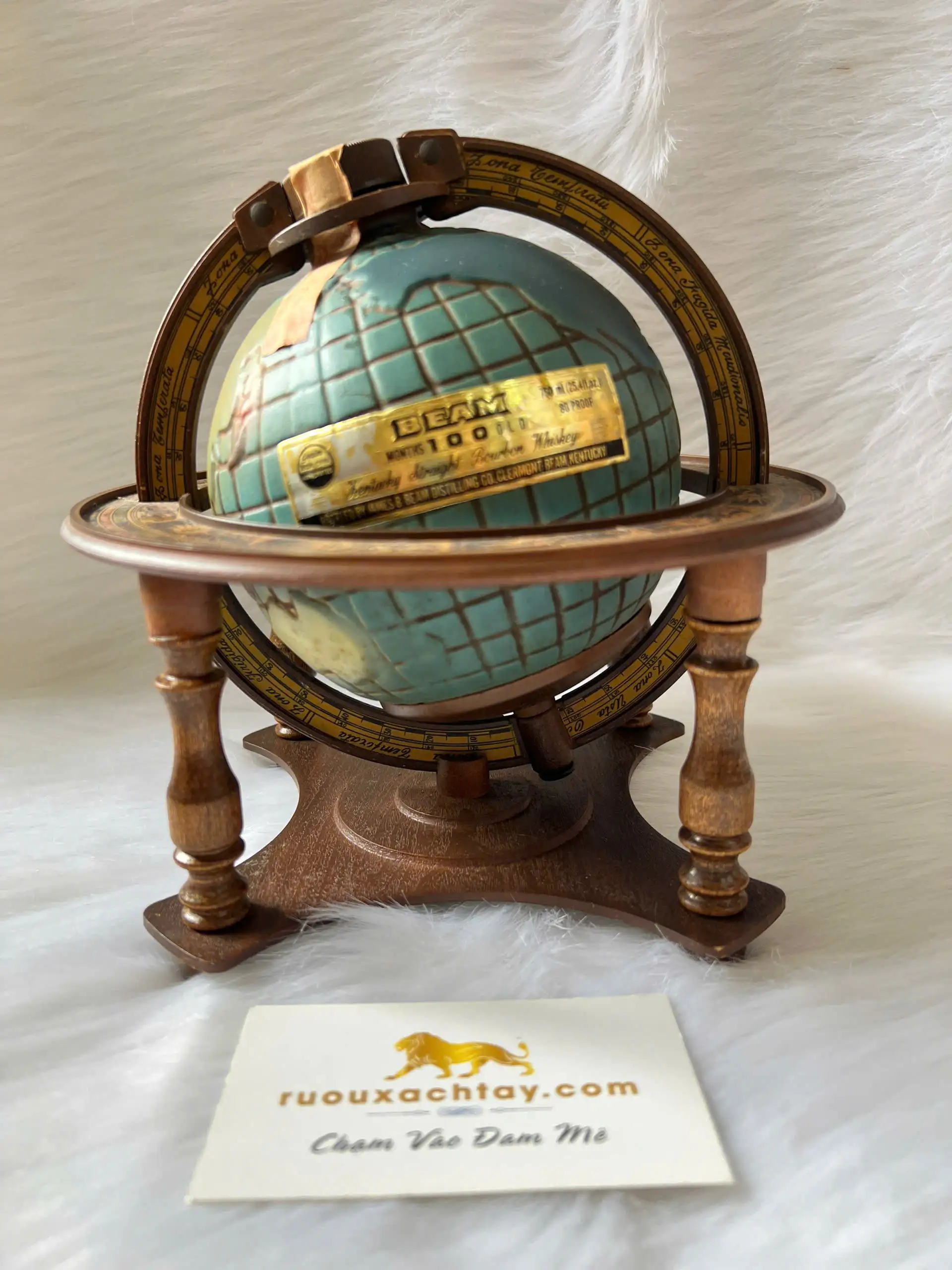 Whiskey Jim Beam 100 Month Old Globe Decanter 1 Jim Beam 100 Month Old Globe Decanter (1)