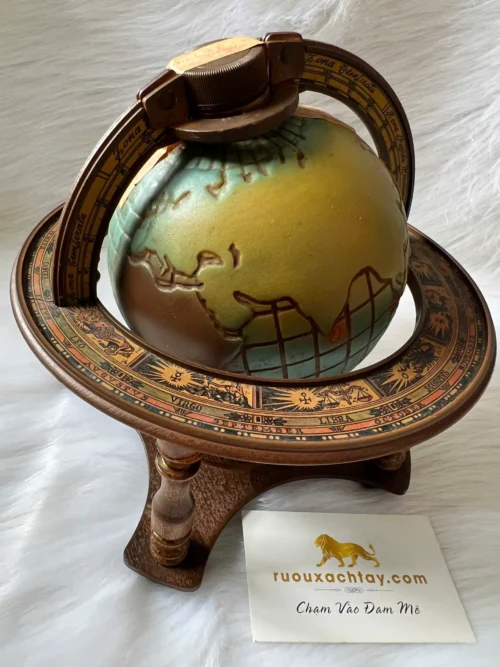 Whiskey Jim Beam 100 Month Old Globe Decanter 5 Jim Beam 100 Month Old Globe Decanter (3)