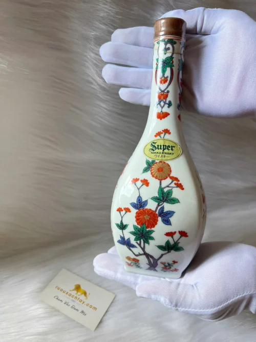Nikka Super Whisky Arita Ceramic Decanter (1)