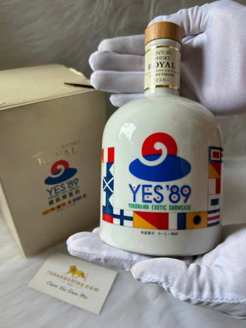 Suntory Royal YES 89 Porcelain Decanter (1)