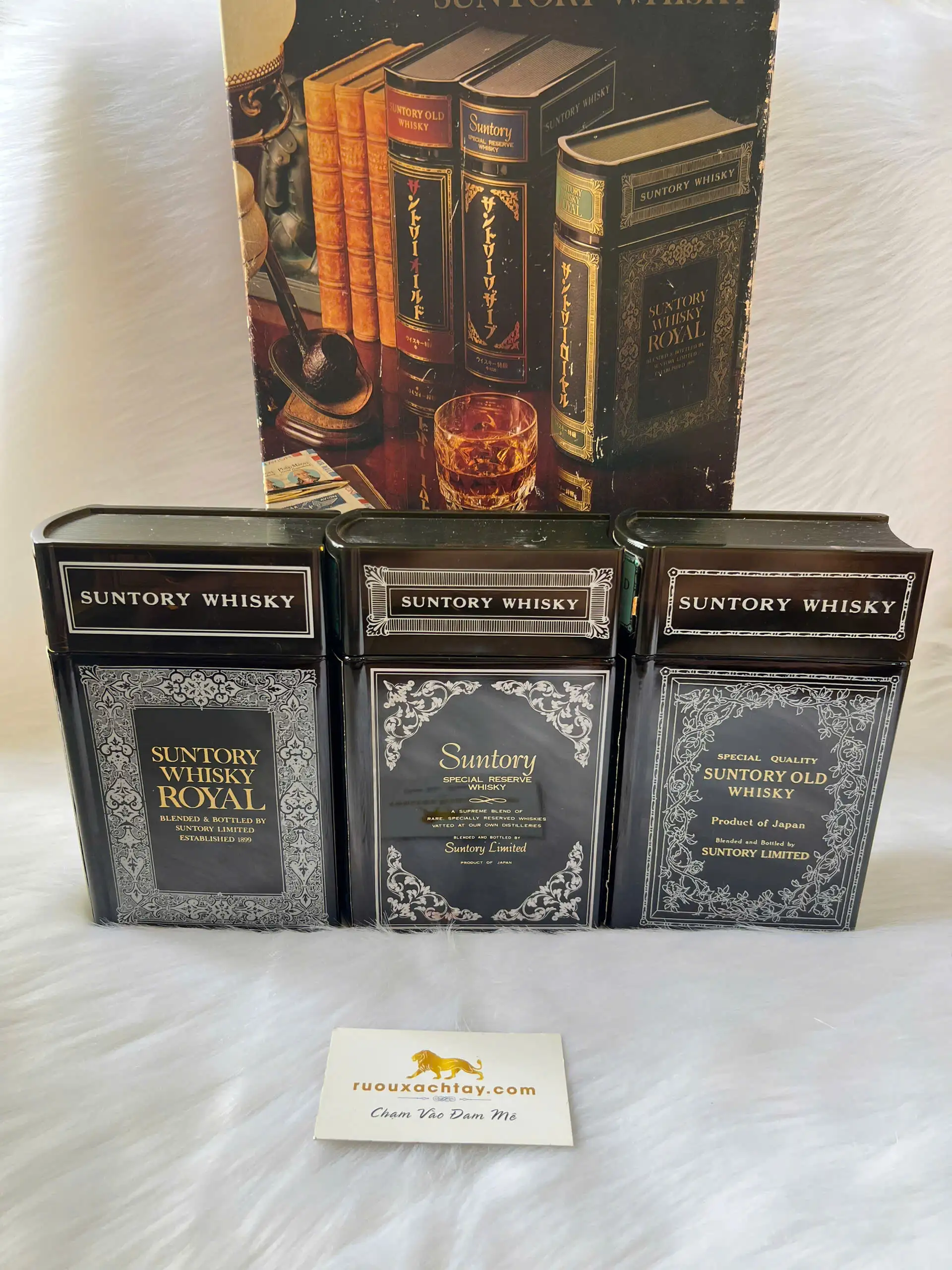 Suntory Special Reserve Ceramic Book Set Of 3 5 Suntory Special Reserve Ceramic Book Set Of 3 (1)