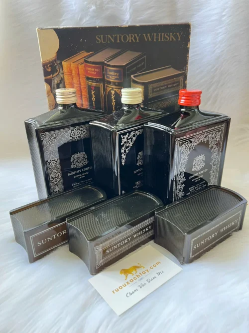 Suntory Special Reserve Ceramic Book Set Of 3 11 Suntory Special Reserve Ceramic Book Set Of 3 (3)