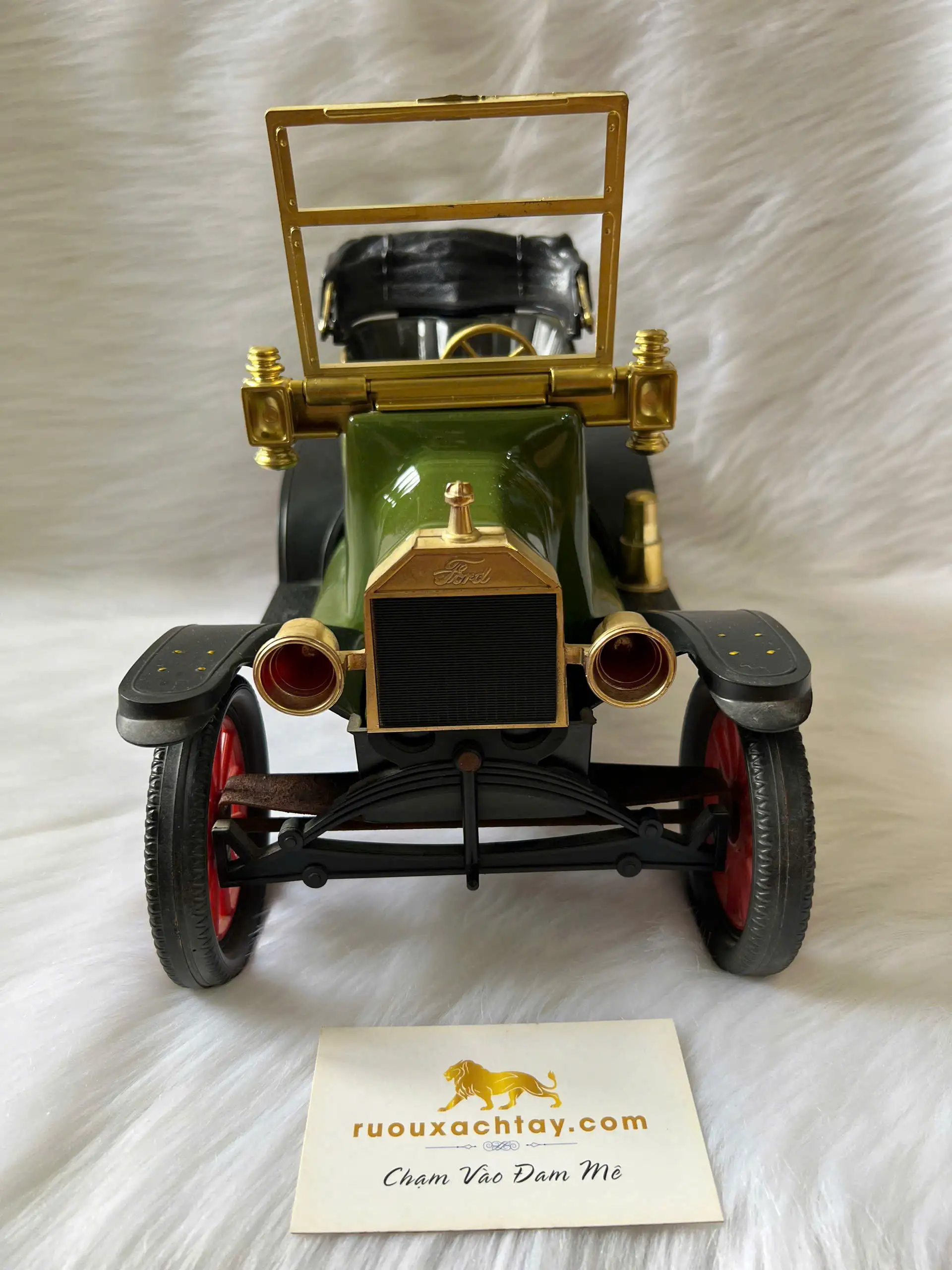 Jim Beam Bourbon Whiskey 1908 Ford Model T Green 3 Jim Beam Bourbon Whiskey 1908 Ford Model T Green (2)