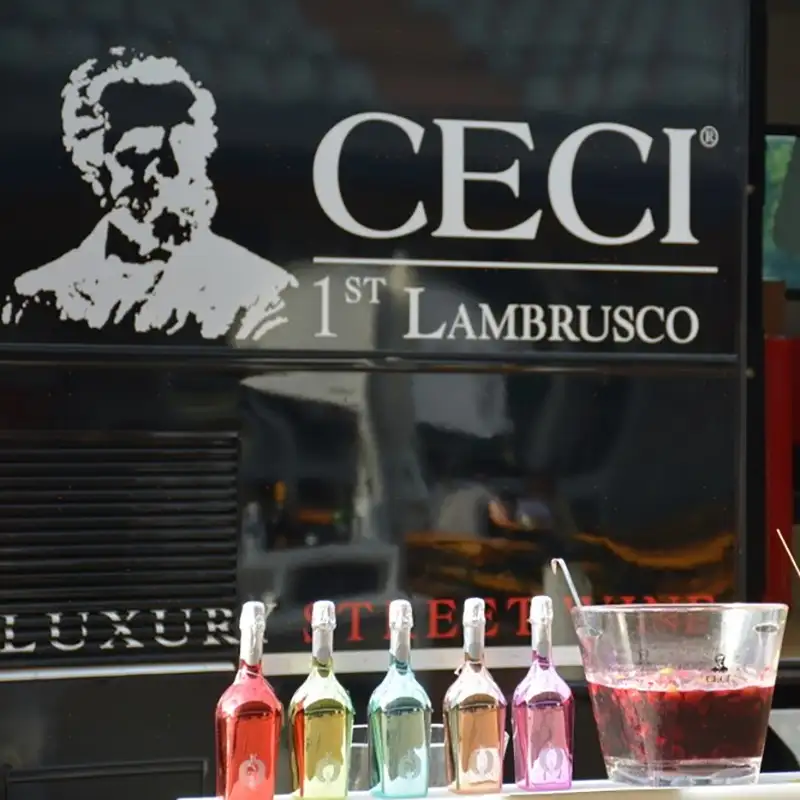 Rượu vang sủi Ottelo Ceci Colors xếp hạng số 1 trong hạng mục Lambrusco