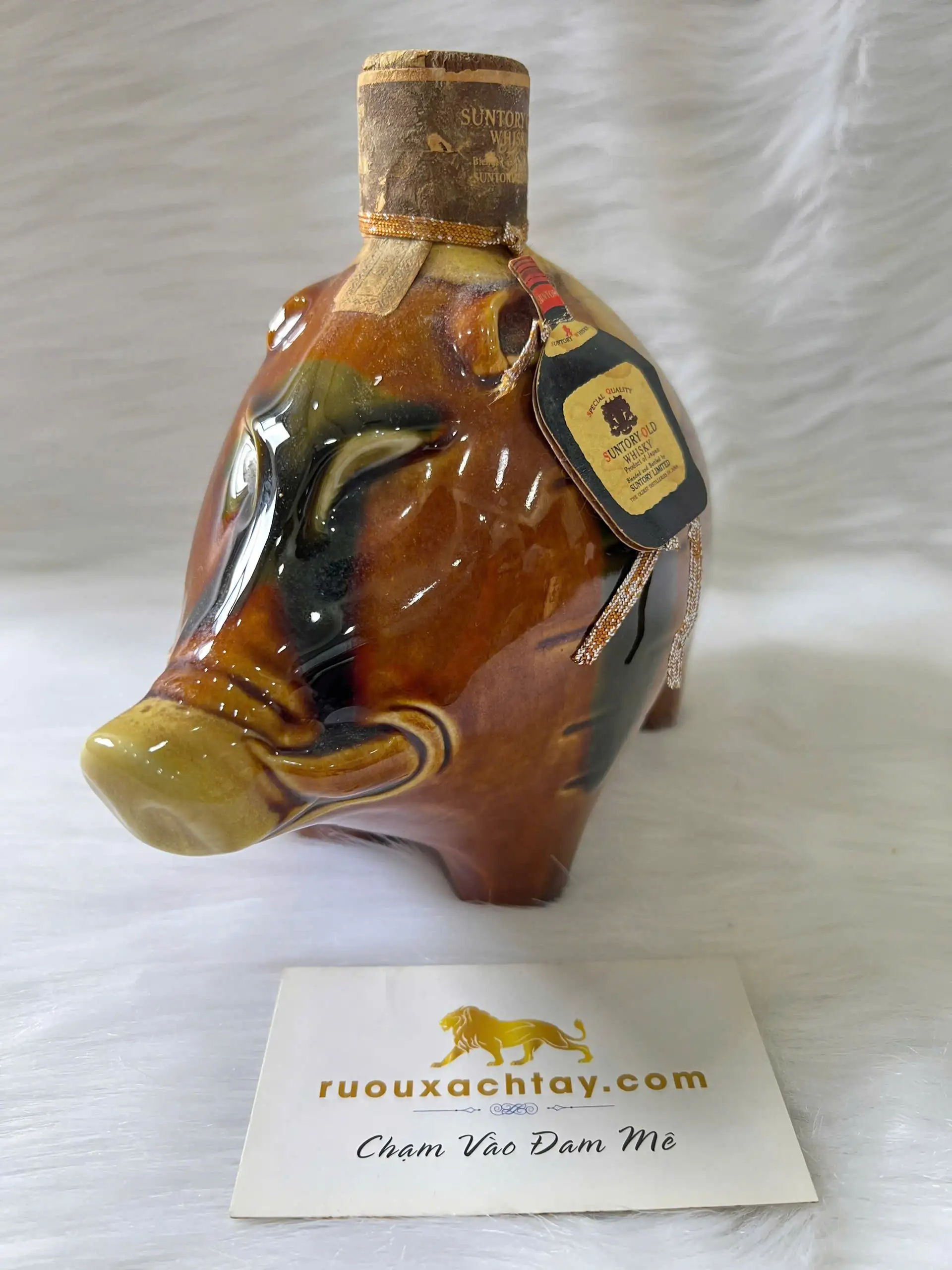Suntory Old Whisky Zodiac Pig 1983 3 Suntory Old Whisky Zodiac Pig 1983 (3)