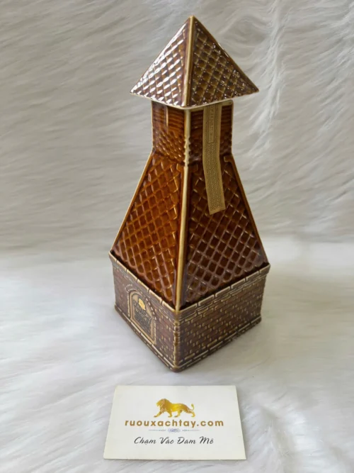 Suntory Whisky Special Reserve Kiln Tower Ceramic 6 Suntory Whisky Special Reserve Kiln Tower Ceramic (3)